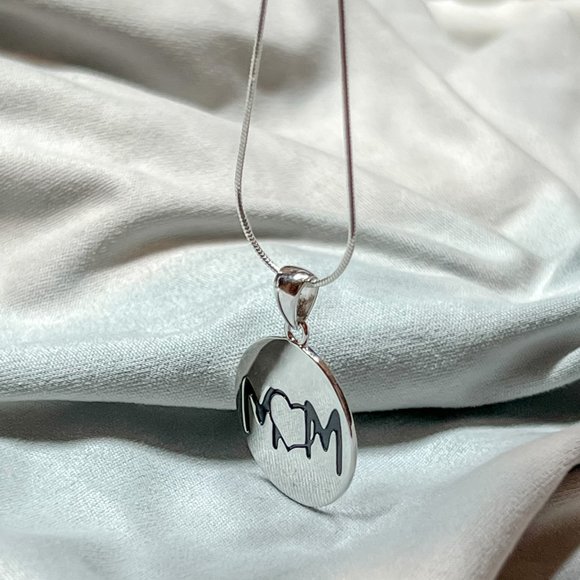 Best Mom Necklace Jewelry Gift For Mom Mama Bear Necklace Mom Necklace Gift - Picture 8 of 13